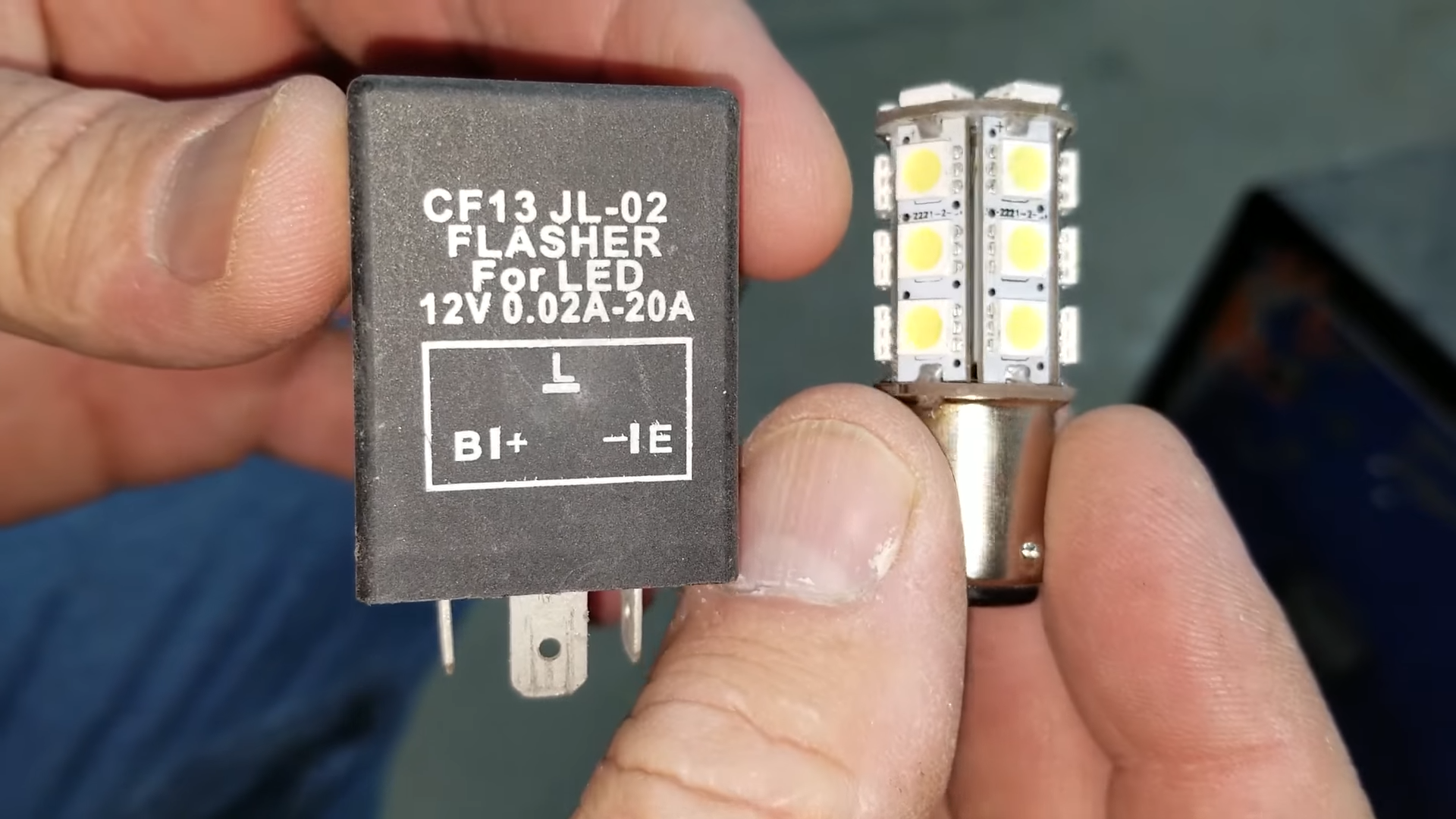 1157 LED Bulbs Won't Work On Old Cars Here's Why 027 Screenshot