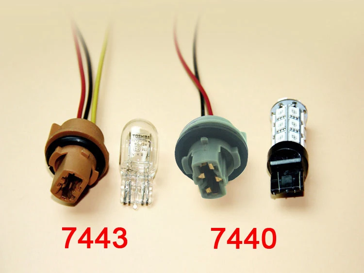 7440 vS 7443 Bulbs | What’s The Difference?