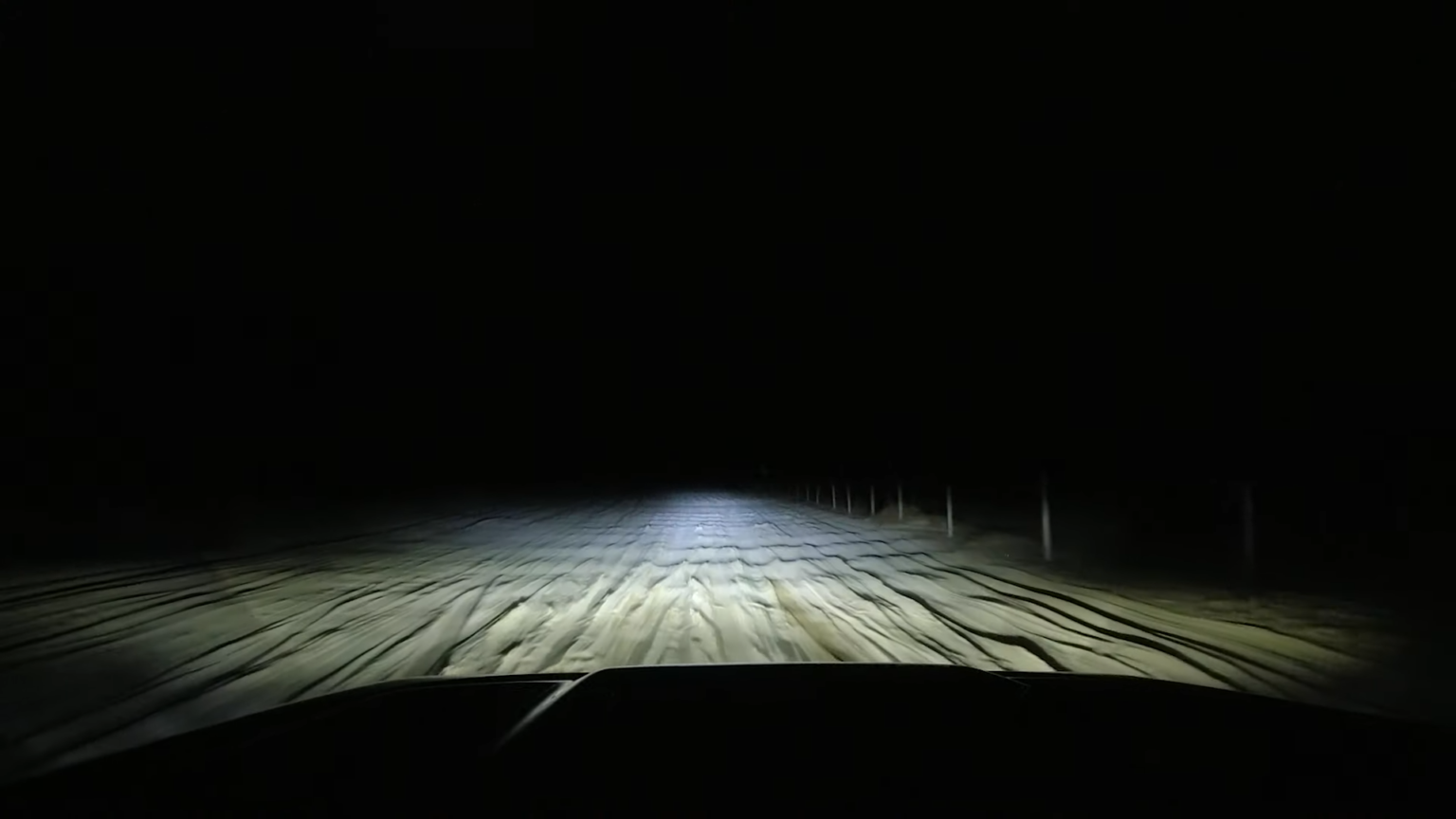 Jeep Gladiator & JL Beamtech H13 LED Halogen Replacement Headlight Bulb